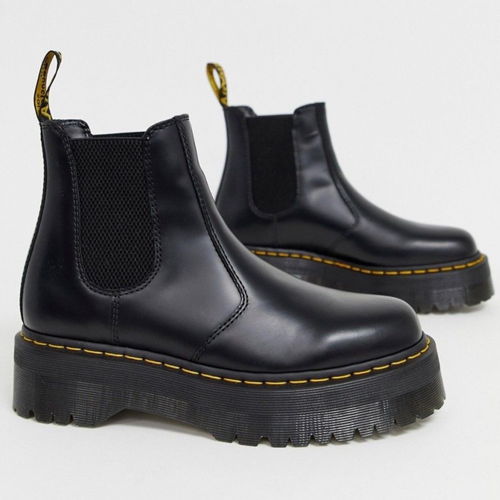 Dr. martens Chelsea Quad.